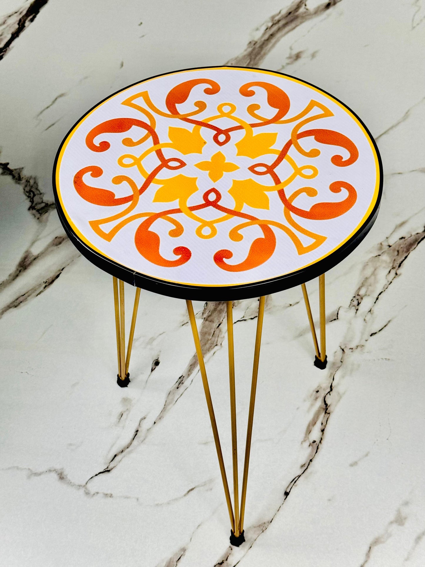 Traditional Design Waterproof Wooden Round Side Tables with Metal Legs