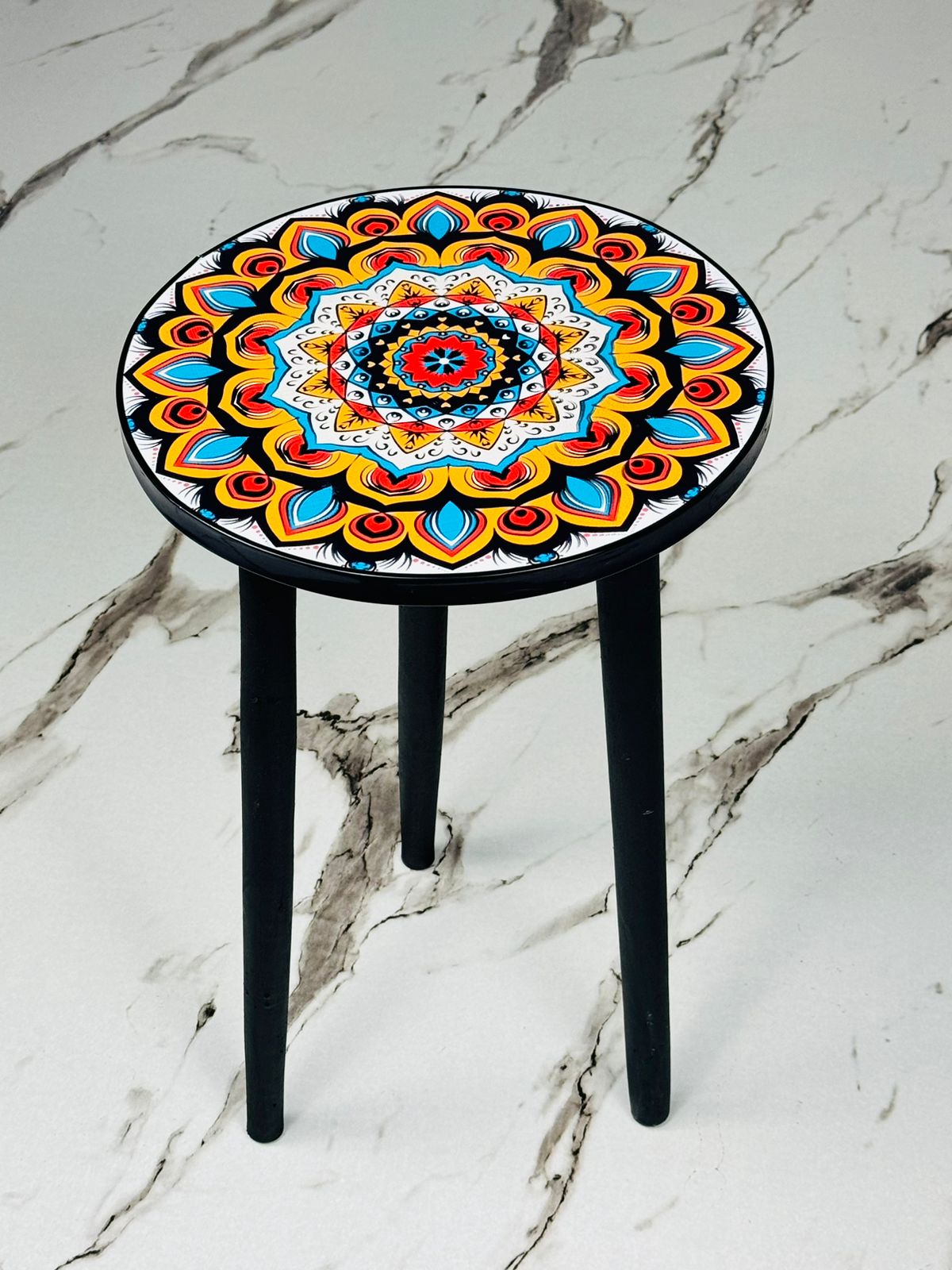 Traditional Design Waterproof Wooden Round Side Tables with Wooden Legs