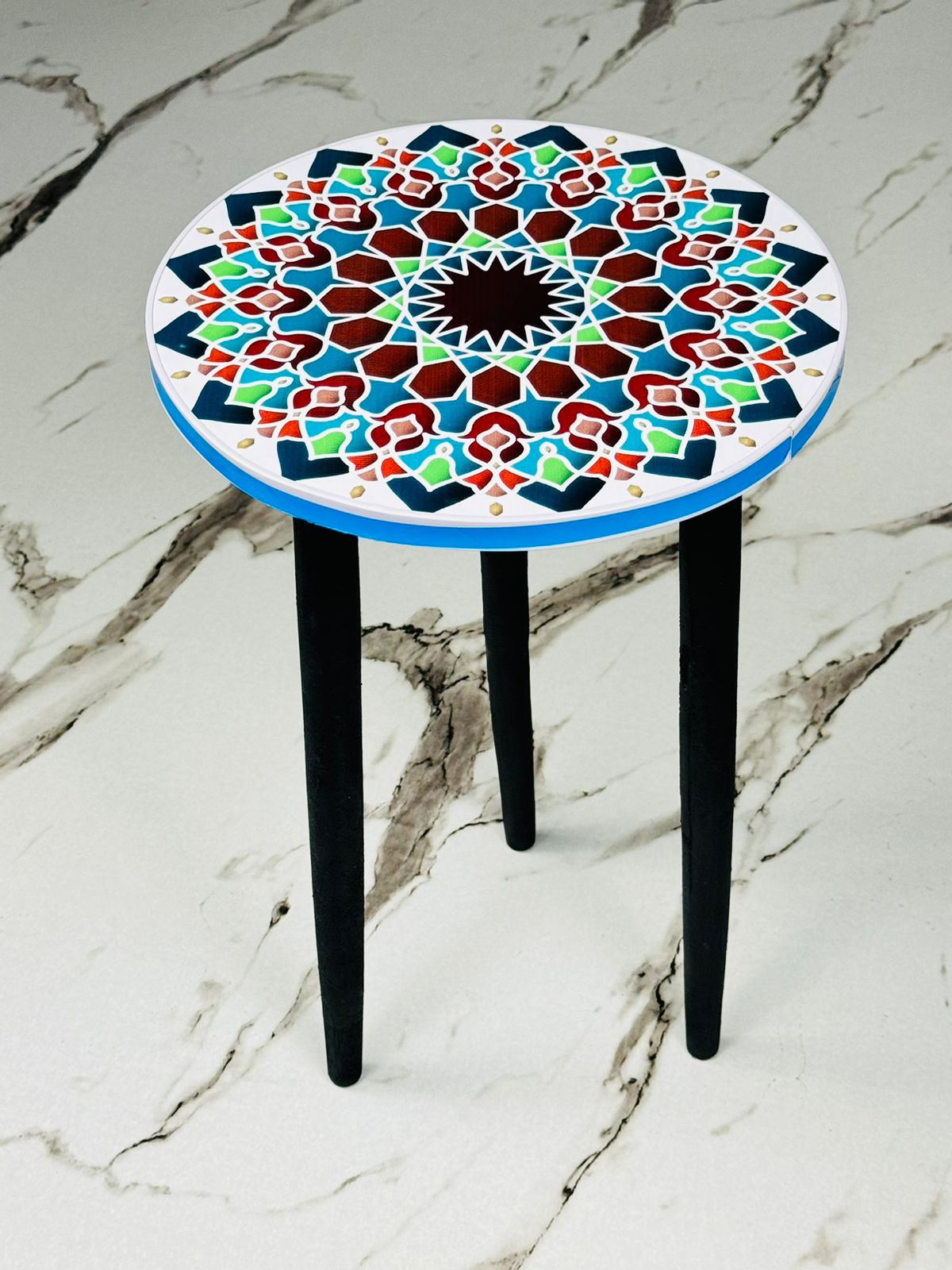 Traditional Design Waterproof Wooden Round Side Tables with Wooden Legs