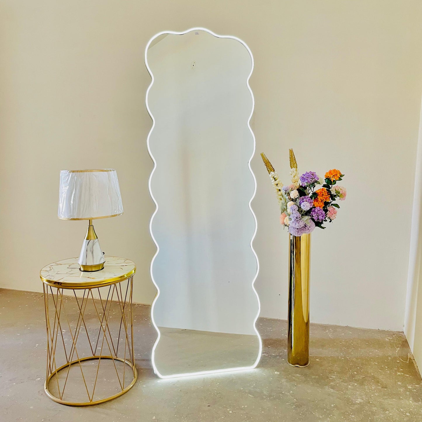 Standing Bubble Full length Mirror With LED Light