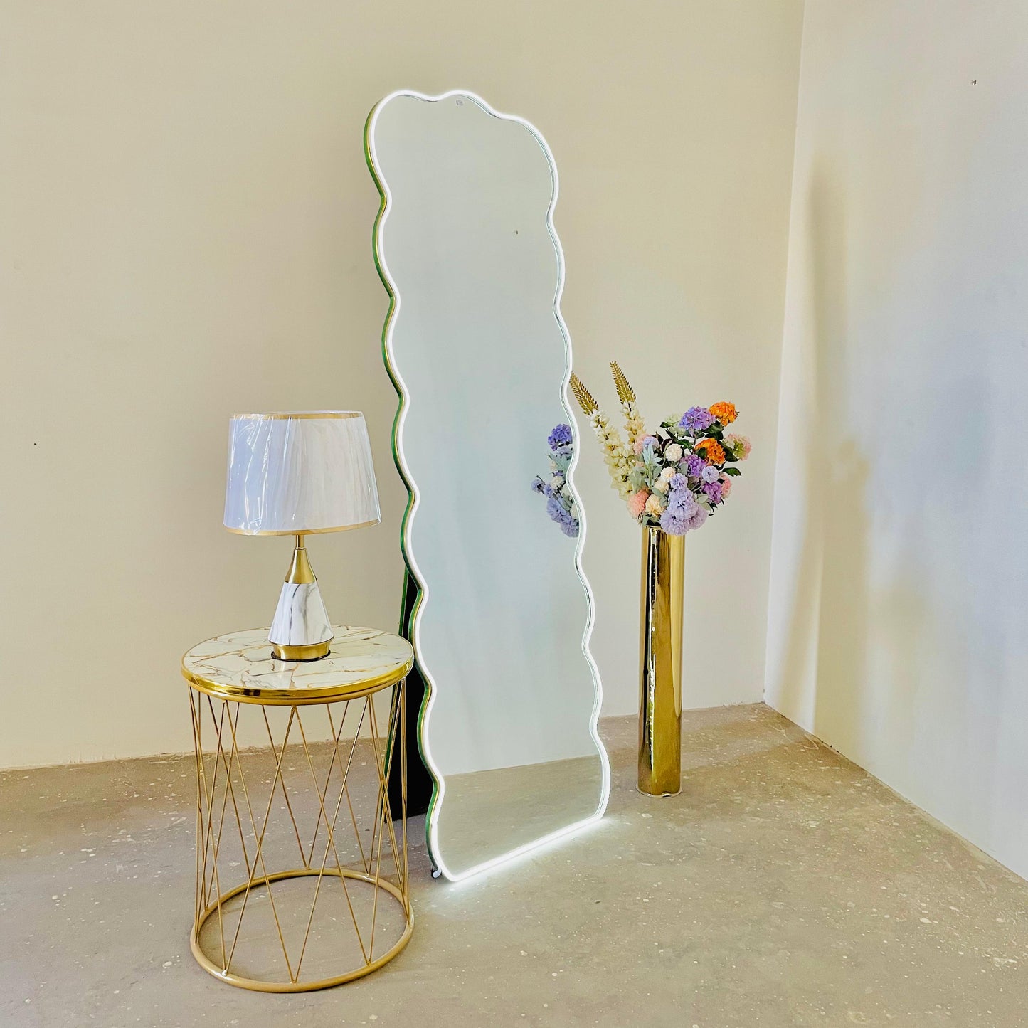 Standing Bubble Full length Mirror With LED Light